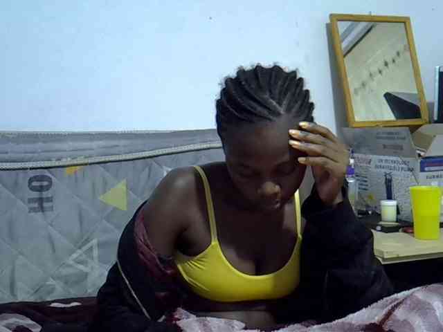 Sexybeiby1 webcam