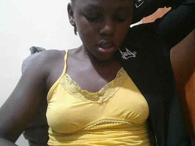 Sexybeiby1 webcam
