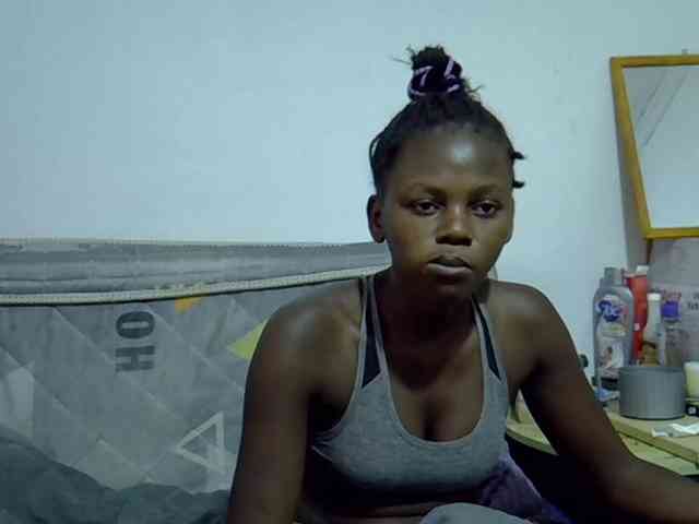 Sexybeiby1 webcam