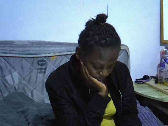 Sexybeiby1 webcam