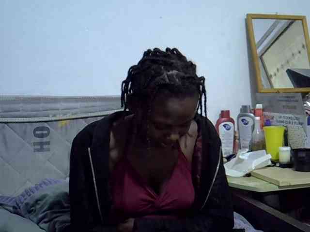 Sexybeiby1 webcam