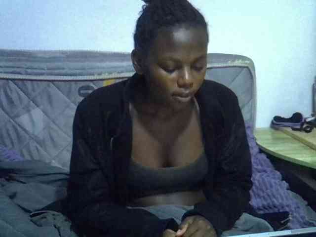 Sexybeiby1 webcam