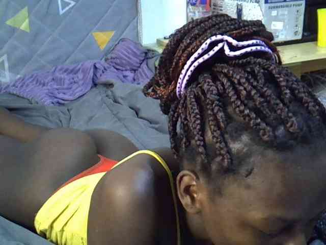 Sexybeiby1 webcam