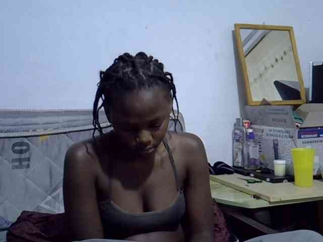 Sexybeiby1 webcam