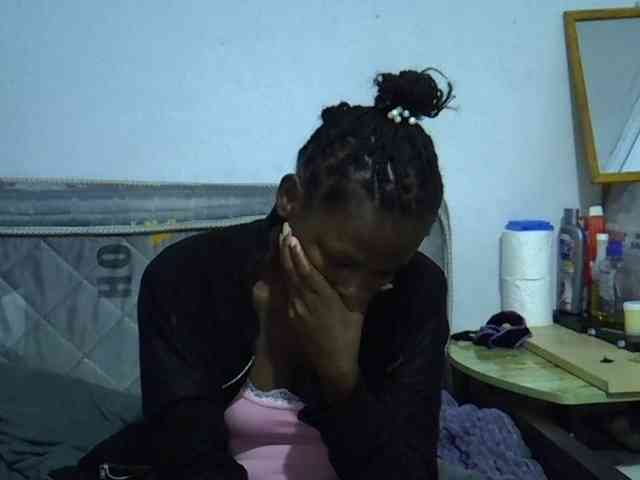 Sexybeiby1 webcam