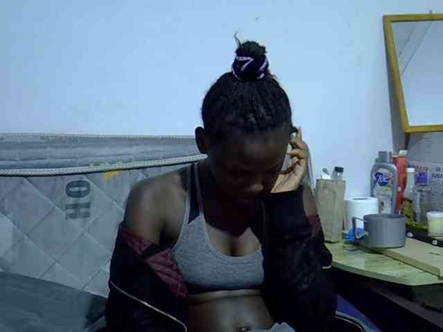 Sexybeiby1 webcam
