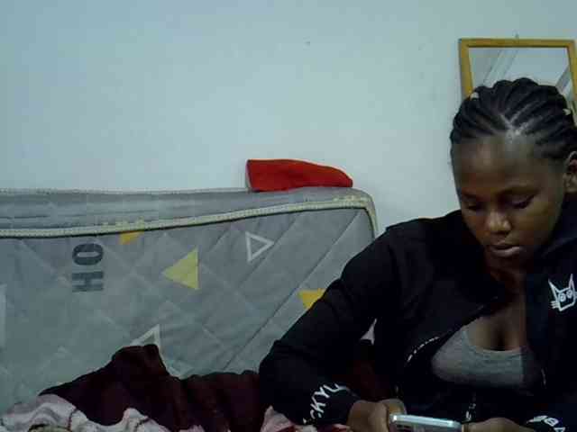 Sexybeiby1 webcam