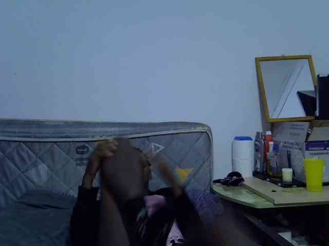 Sexybeiby1 webcam