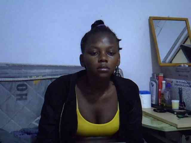 Sexybeiby1 webcam