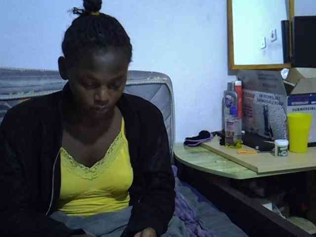 Sexybeiby1 webcam