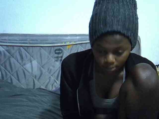 Sexybeiby1 webcam