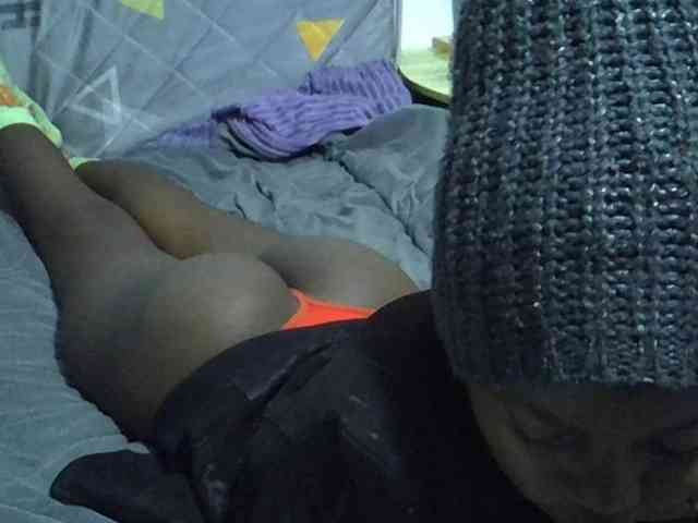 Sexybeiby1 webcam