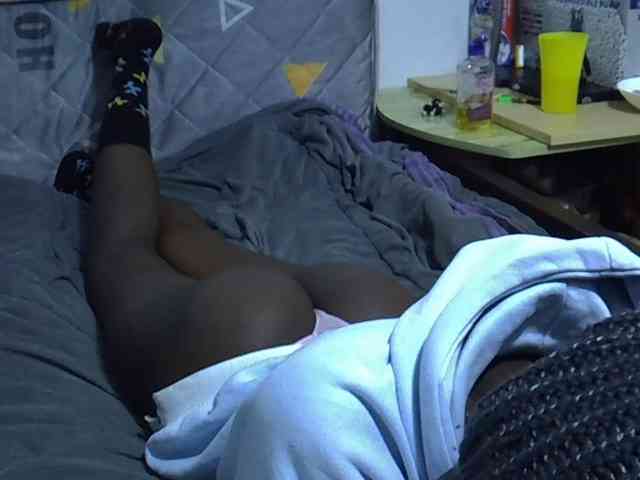 Sexybeiby1 webcam
