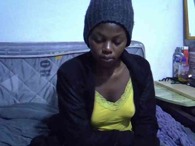 Sexybeiby1 webcam