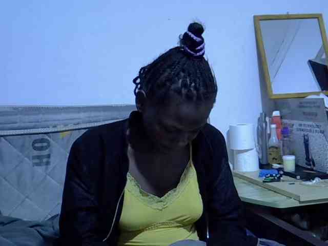 Sexybeiby1 webcam