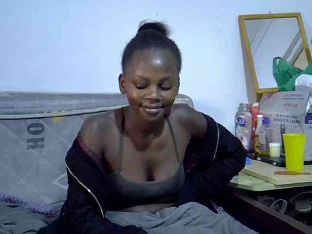 Sexybeiby1 webcam