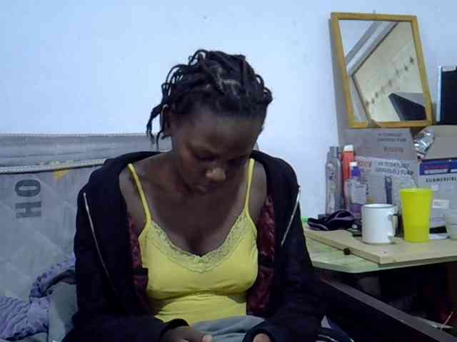 Sexybeiby1 webcam