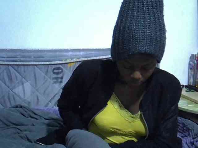 Sexybeiby1 webcam