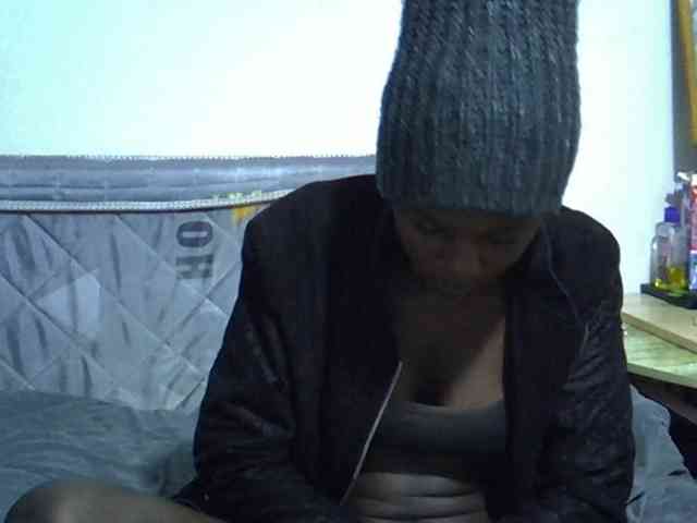 Sexybeiby1 webcam