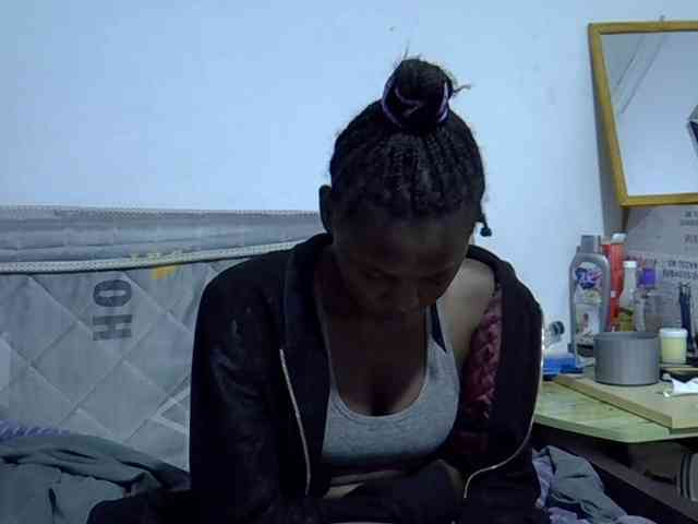 Sexybeiby1 webcam