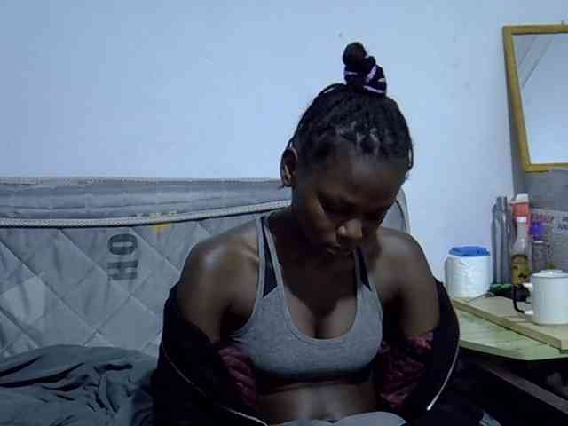 Sexybeiby1 webcam