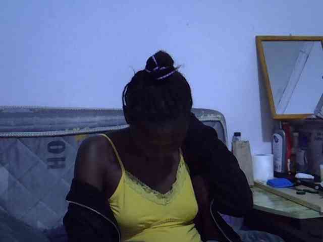 Sexybeiby1 webcam