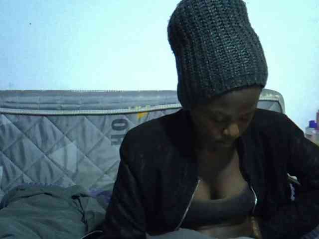 Sexybeiby1 webcam