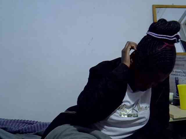 sexybeiby1's live room
