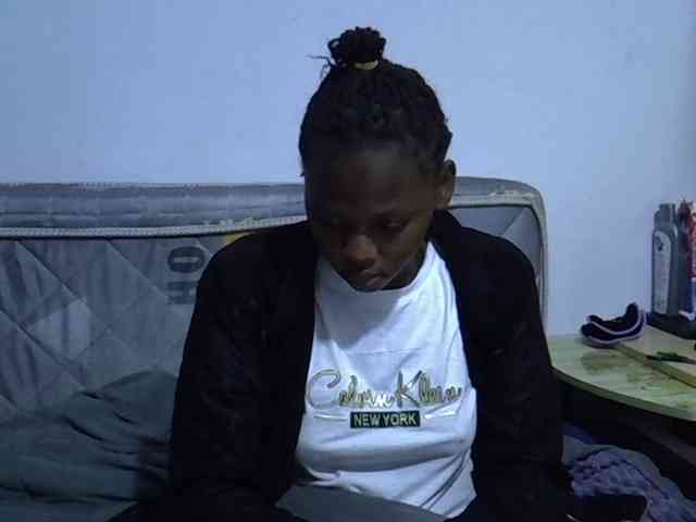 Sexybeiby1 webcam