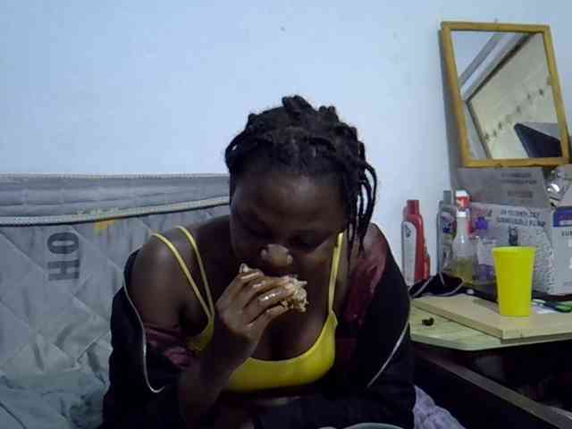 Sexybeiby1 webcam