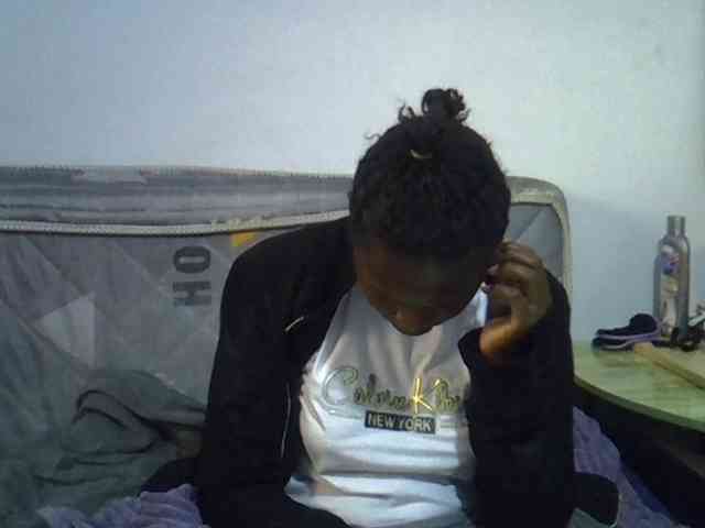 Sexybeiby1 webcam