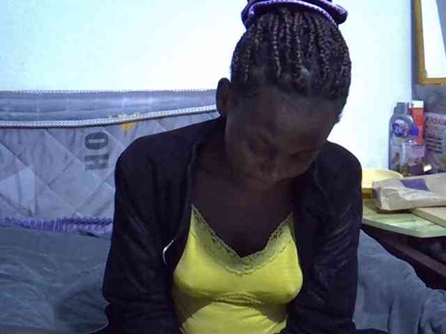 Sexybeiby1 webcam