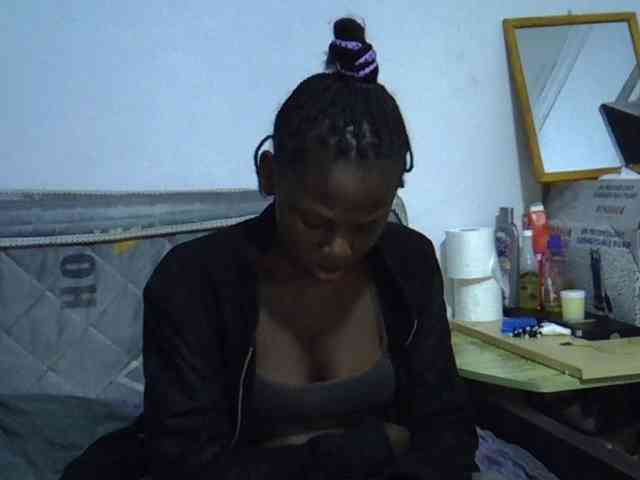 Sexybeiby1 webcam