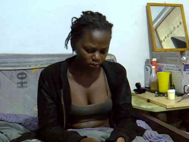 Sexybeiby1 webcam