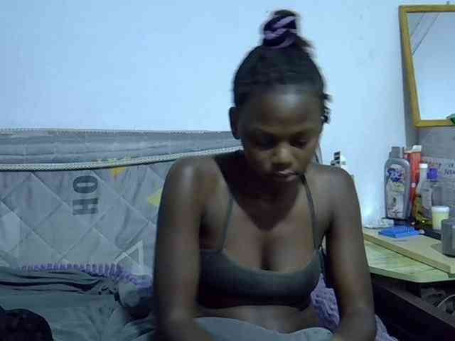Sexybeiby1 webcam