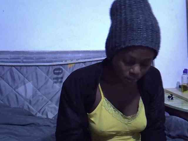 Sexybeiby1 webcam
