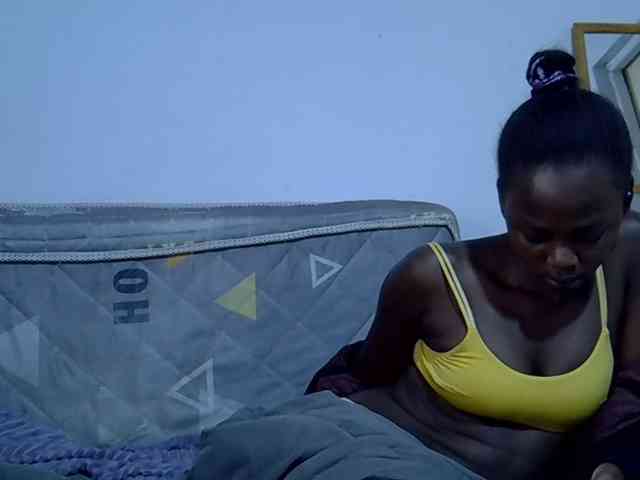 Sexybeiby1 webcam