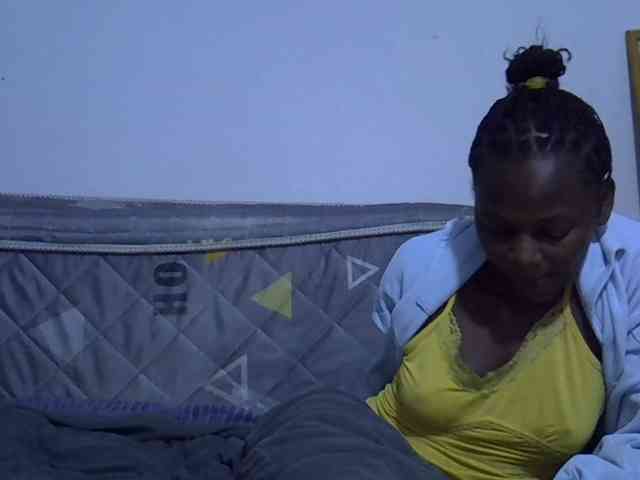 Sexybeiby1 webcam