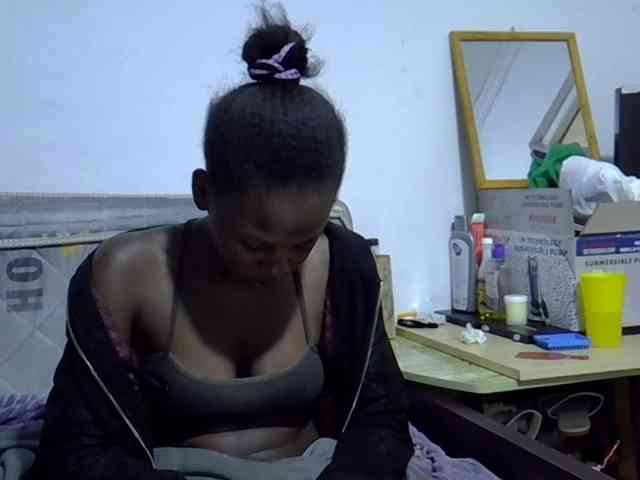 Sexybeiby1 webcam