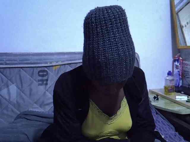 Sexybeiby1 webcam