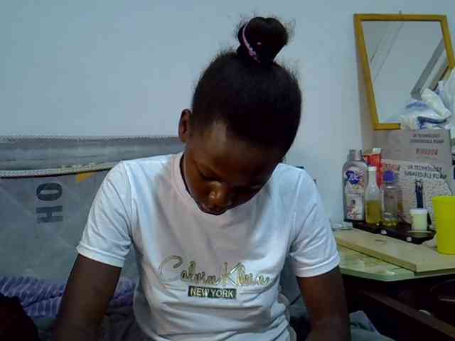 Sexybeiby1 webcam