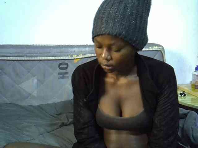 Sexybeiby1 webcam