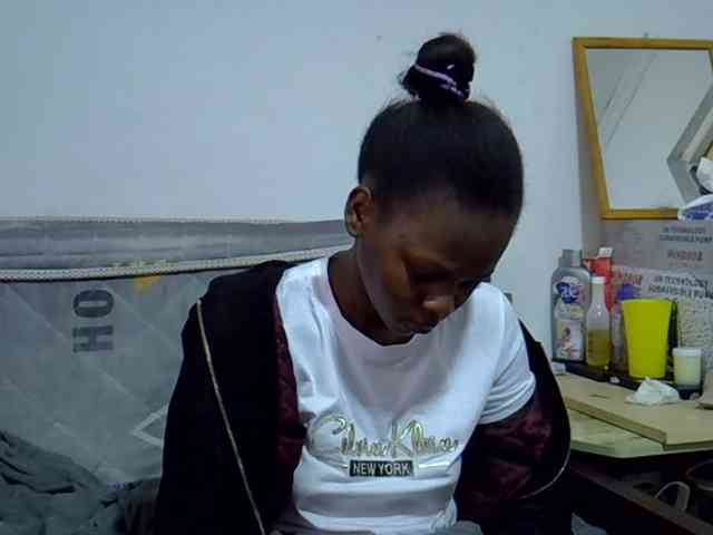 Sexybeiby1 webcam