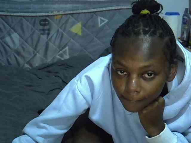 Sexybeiby1 webcam
