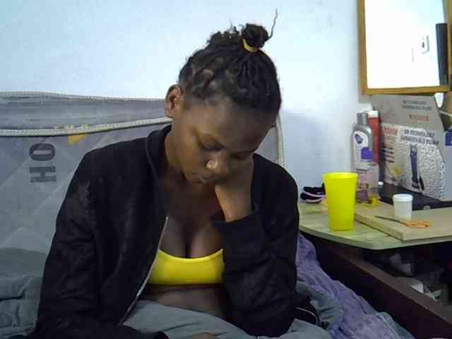 Sexybeiby1 webcam