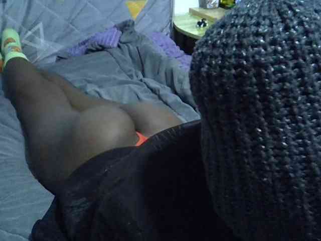 Sexybeiby1 webcam
