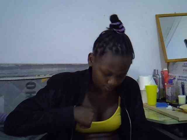 Sexybeiby1 webcam