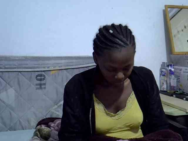Sexybeiby1 webcam