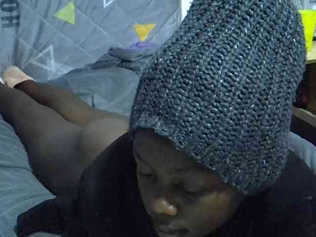 Sexybeiby1 webcam