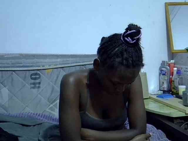 Sexybeiby1 webcam